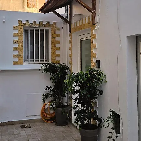 بيت للعطل The 20a Terminal N Fly