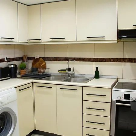 The 20a Terminal N Fly Paradeísion