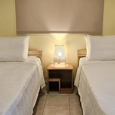 Casa vacanze The 20a Terminal N Fly Paradeísion