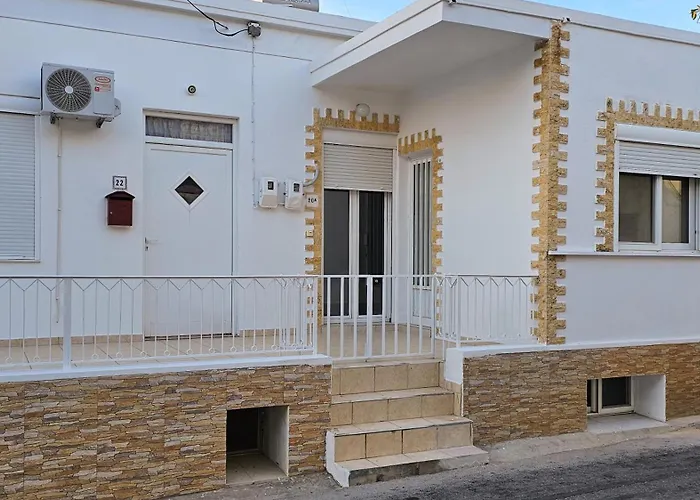 The 20a Terminal N Fly * Paradeísion